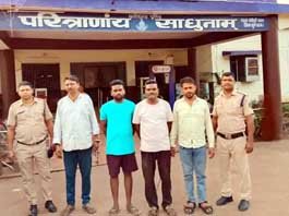 दुर्ग में चोरी का बड़ा जाल बेनकाब: निर्माणाधीन मकानों से एल्युमिनियम वायर और सेंट्रिंग प्लेट उड़ाने वाला गिरोह गिरफ्तार, कबाड़ी भी शामिल